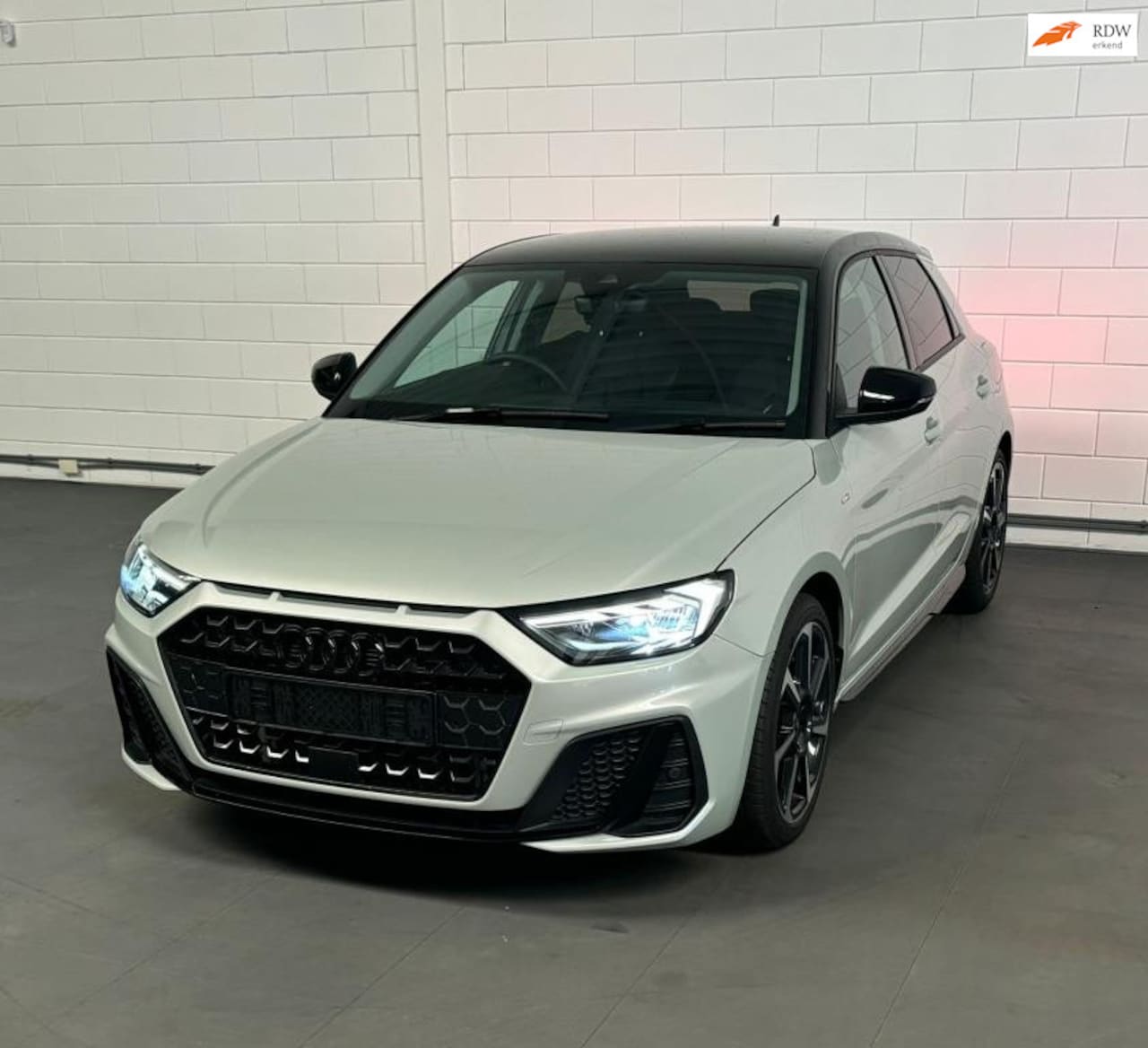 Audi A1 Sportback - 30 TFSI|Automaat|S-line|Keyless|Camera|Sfeer|APK tot 2028|fabrieksgarantie tot juni 2026 - AutoWereld.nl