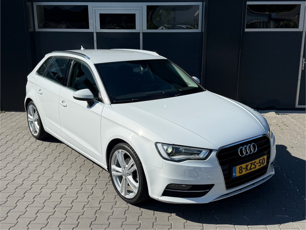 Audi A3 Sportback - 1.4 TFSI CoD Attraction Pro Line plus Dealer onderhouden || NL Auto  || Geen mankementen - AutoWereld.nl