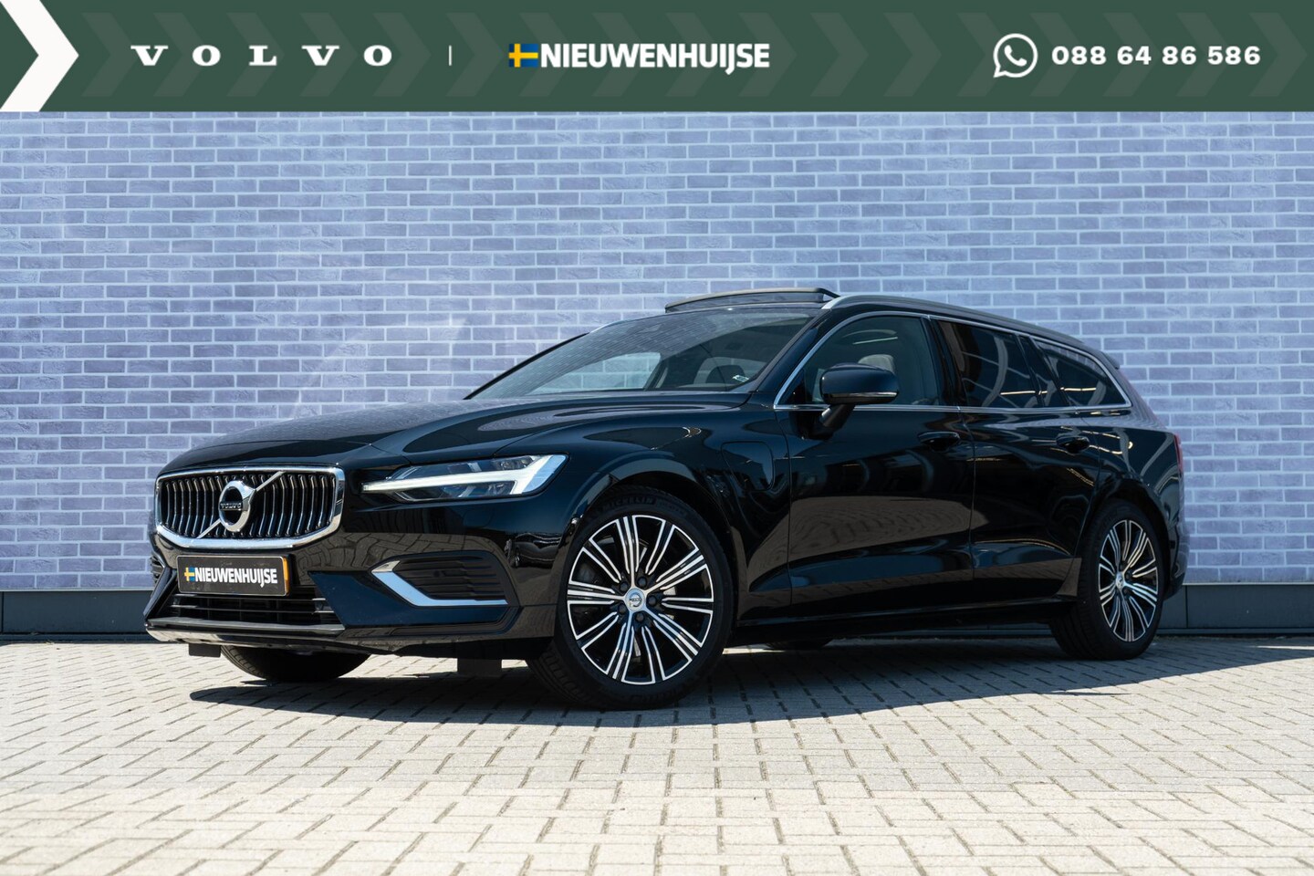 Volvo V60 - T6 Recharge AWD Inscription | Navi | Head-Up Display | Schuif-/Kanteldak | Camera | Harman - AutoWereld.nl