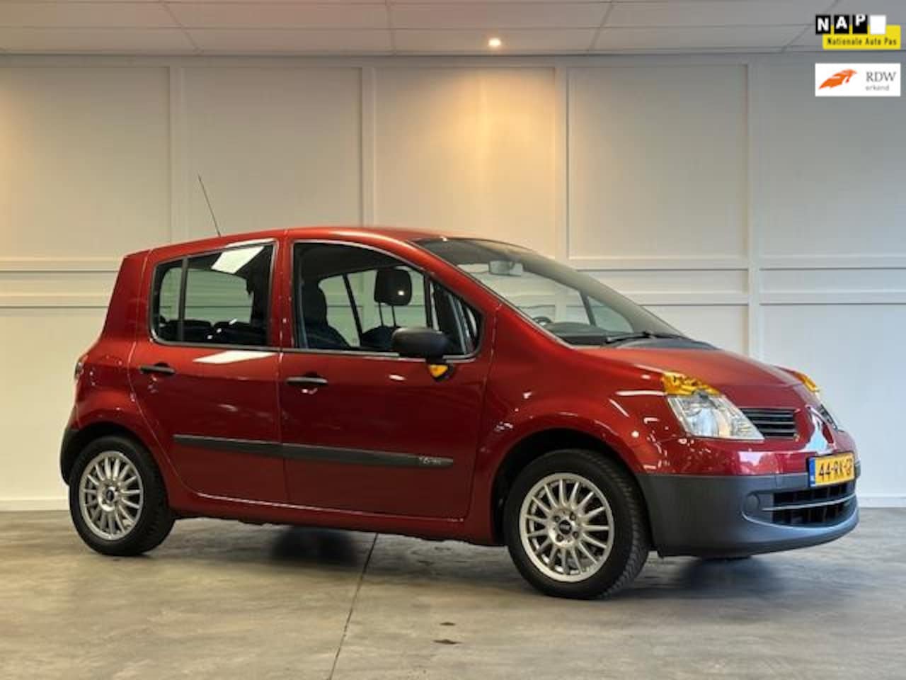 Renault Modus - 1.6-16V Expression Luxe Automaat - AutoWereld.nl