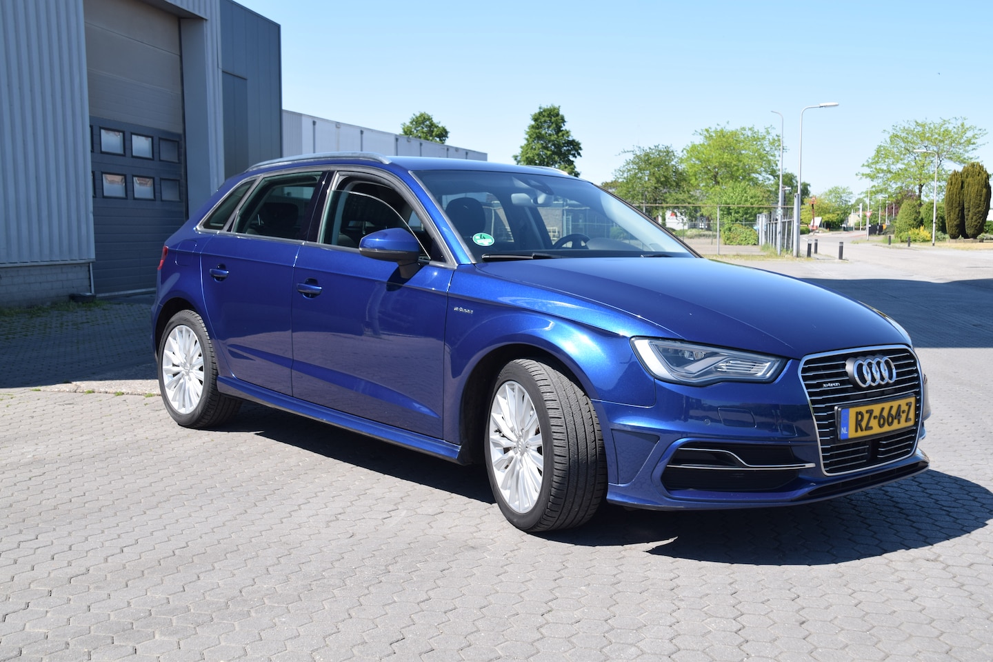 Audi A3 Sportback - 1.4 e-tron PHEV Attraction Pro Line plus - AutoWereld.nl