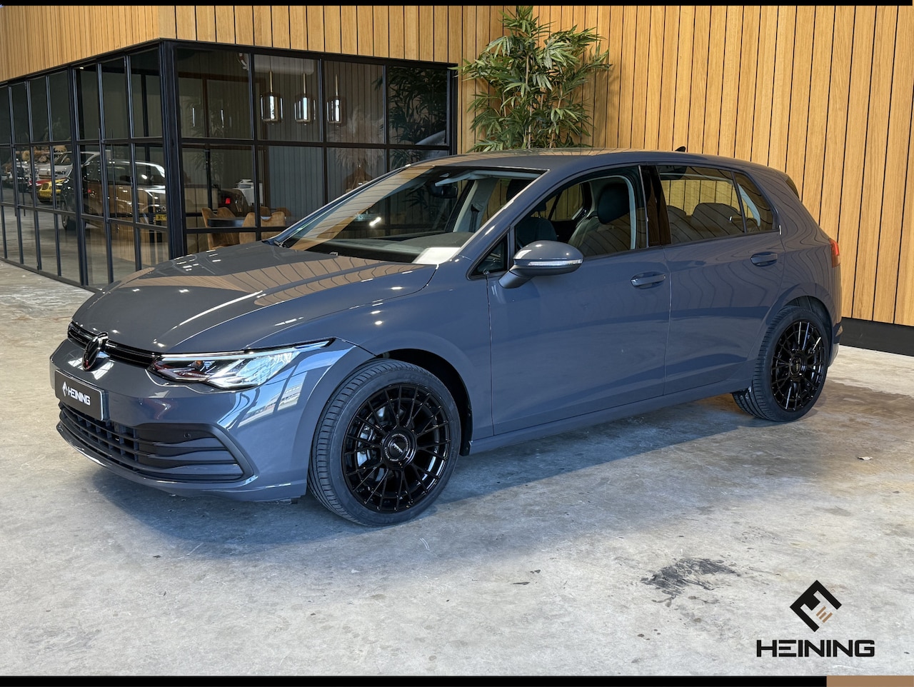 Volkswagen Golf - 1.0 eTSI Life Navi. Apple carplay. Adaptive. Hollandse auto met NAP - AutoWereld.nl