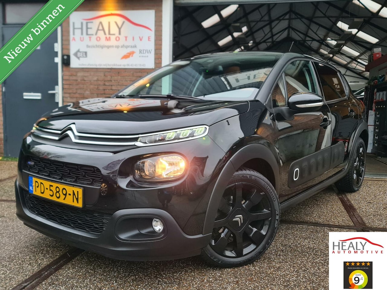 Citroën C3 - 1.2 PureTech Live|Black ed|Panodak|Leder|Carplay - AutoWereld.nl