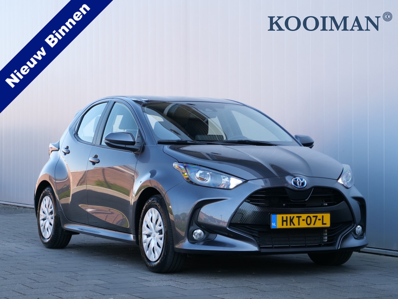 Toyota Yaris - 1.5 Hybrid Active Adap. Cruise / Carplay / DAB - AutoWereld.nl