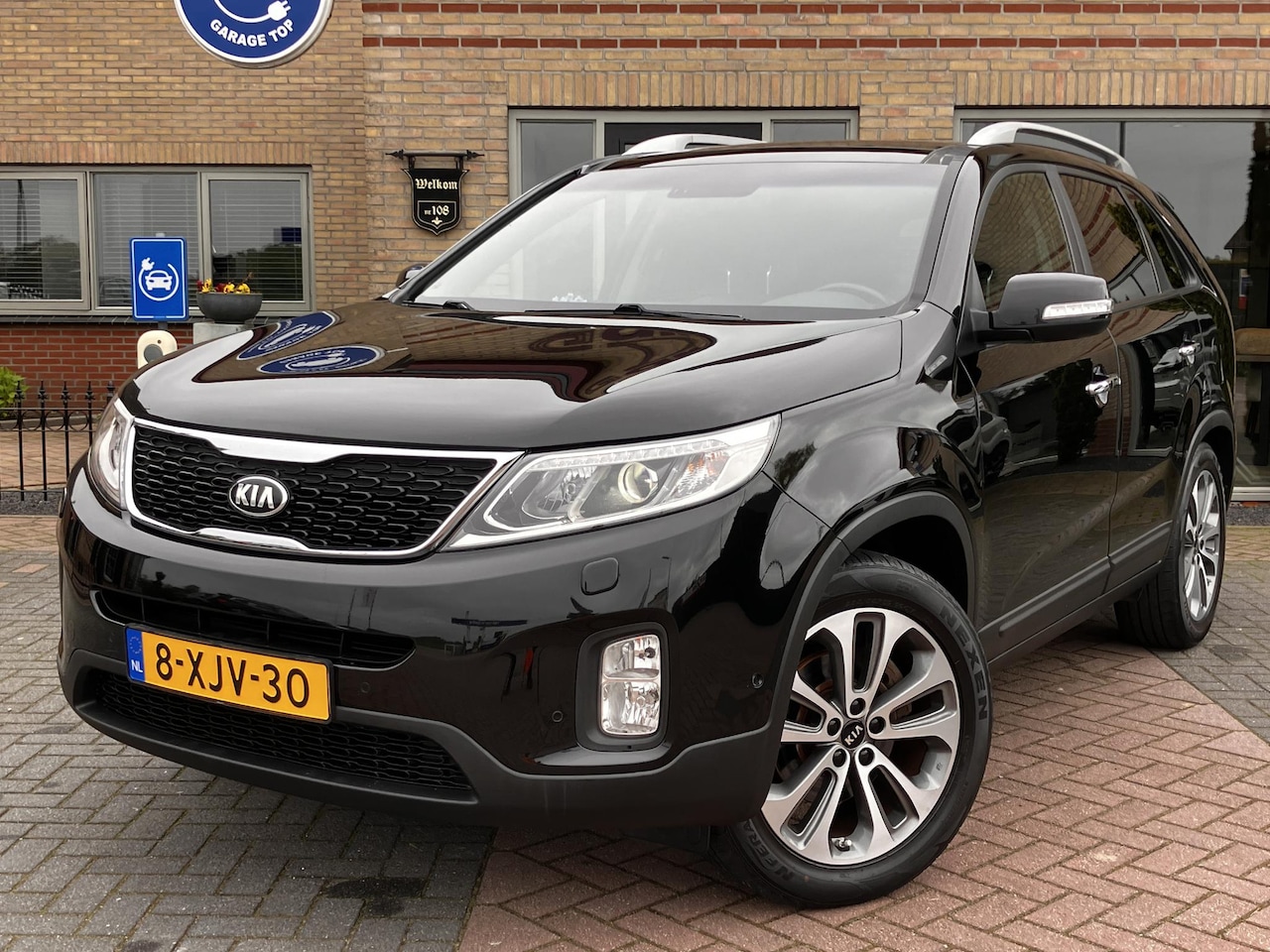 Kia Sorento - 2.4 GDi Super Pack | Pano | Leder | Trekhaak | NAP - AutoWereld.nl