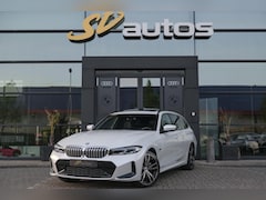 BMW 3-serie Touring - 330e M-sport 292pk Facelift Panoramadak Trekhaak Harman/Kardon Head-up Leder 19" LMV