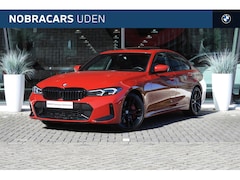 BMW 3-serie - 330i M Sport Automaat / Schuif-kanteldak / Trekhaak / Sportstoelen / Adaptieve LED / M Spo
