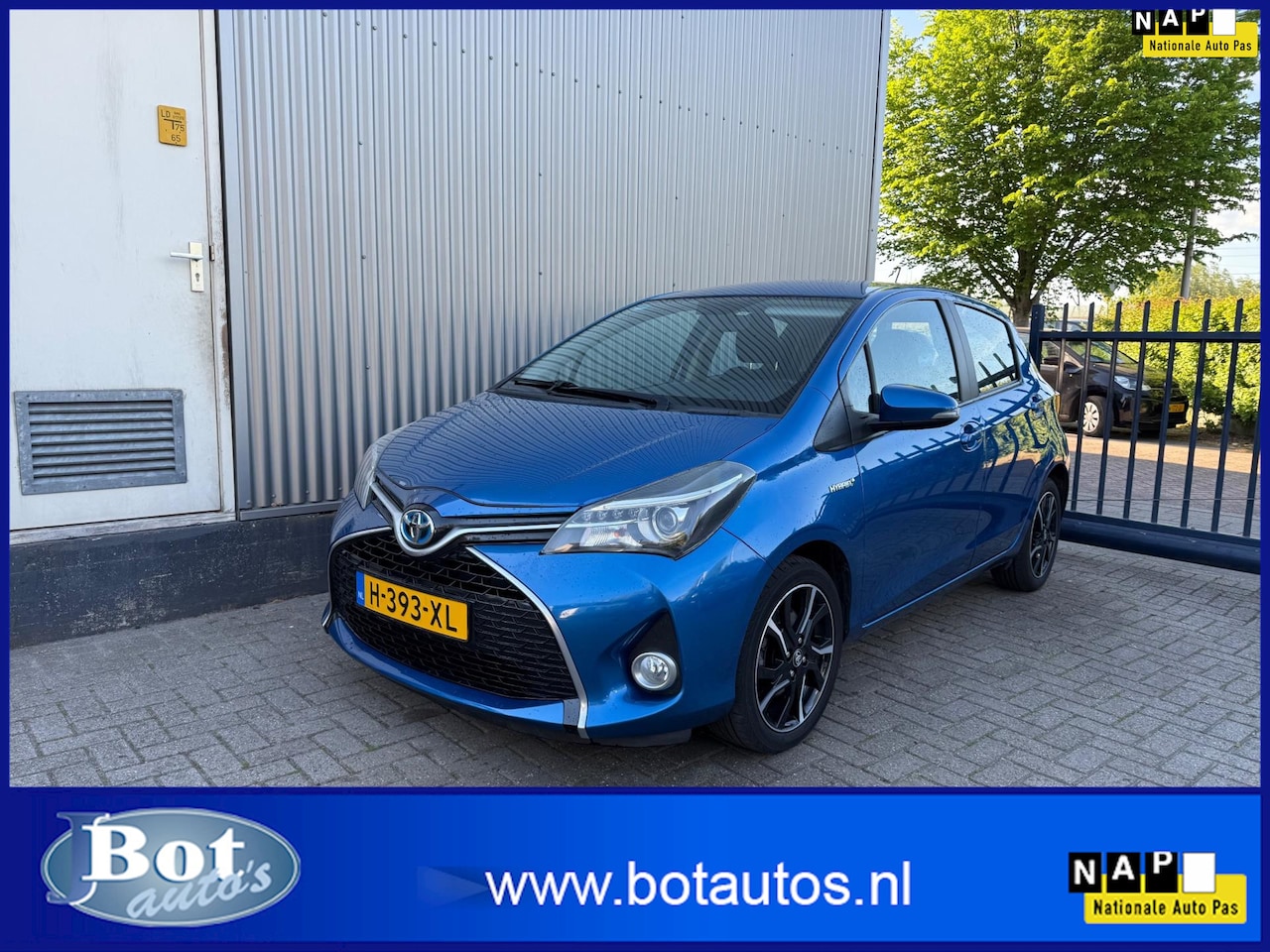 Toyota Yaris - 1.5 Hybrid Dynamic Bi-Tone 1.5 Hybrid Dynamic Bi-Tone - AutoWereld.nl
