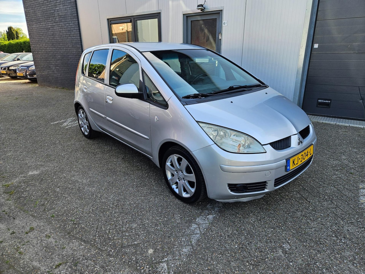 Mitsubishi Colt - 1.3 Inform Intro Pack Airco / Leder/Stoelverwarming - AutoWereld.nl