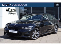 BMW 3-serie - 320e High Executive M Sport Automaat / M 50 Jahre uitvoering / Sportstoelen / LED / Parkin