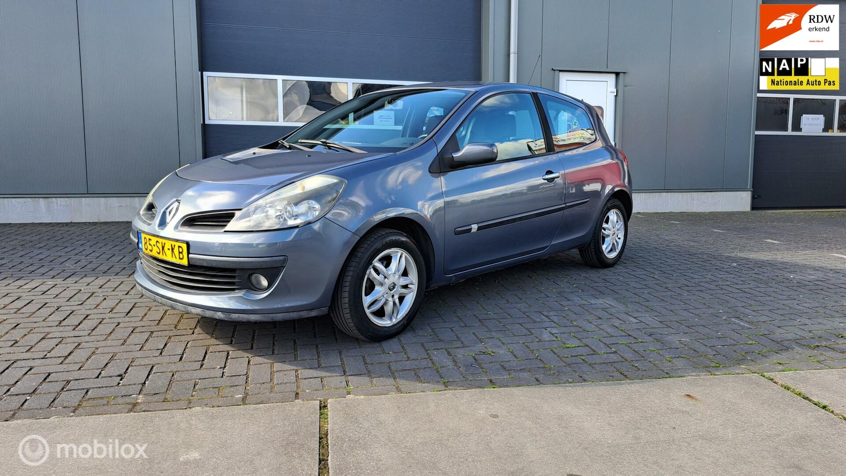 Renault Clio - 1.4-16V Dynamique Luxe 1.4-16V Dynamique Luxe - AutoWereld.nl