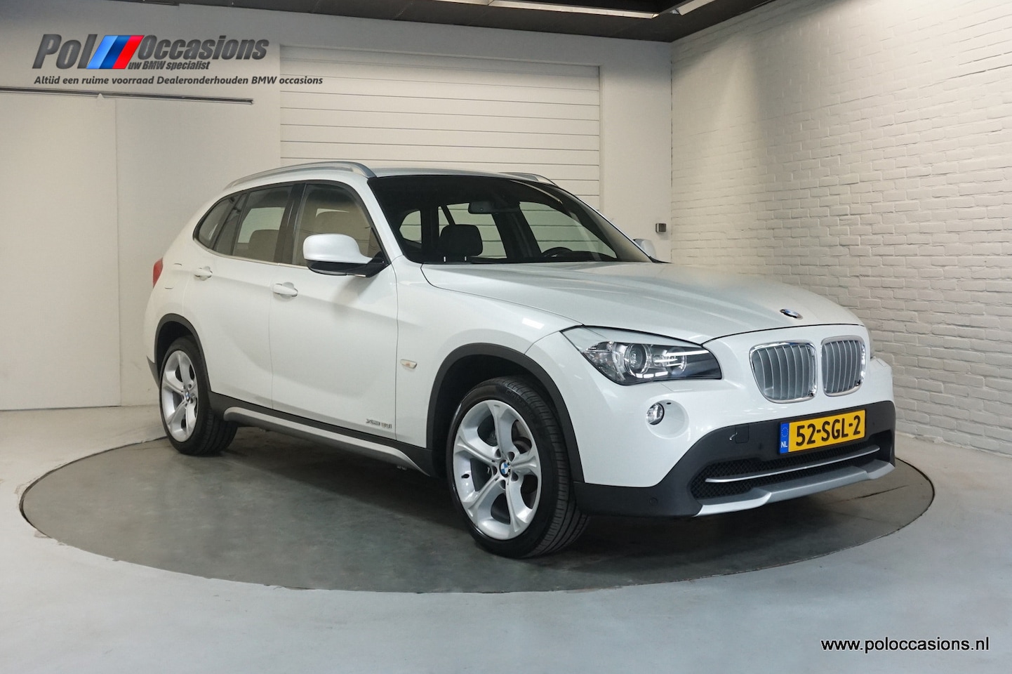 BMW X1 - xDrive28i Sportinter | Leer | Dealerauto | Automaat | - AutoWereld.nl