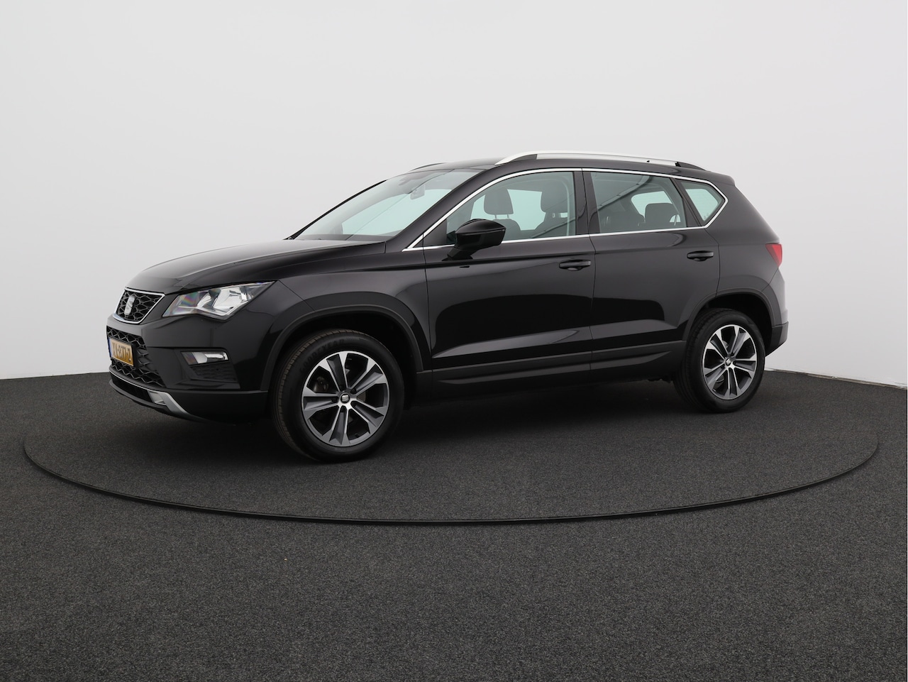 Seat Ateca - 1.0 EcoTSI Style/ lage km/ zeer mooi! - AutoWereld.nl