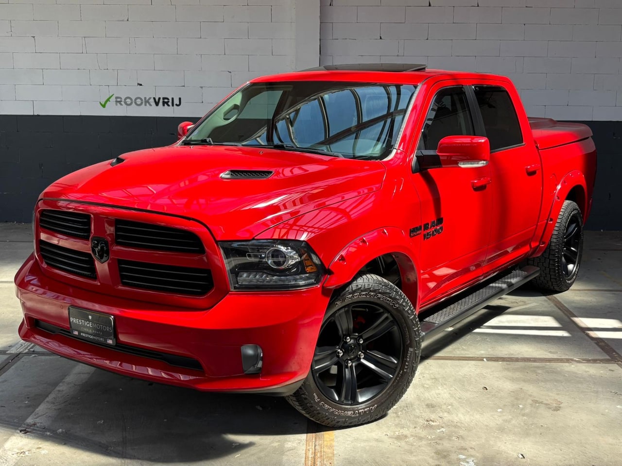 Dodge Ram 1500 - 5.7 V8 Hemi 401PK CrewCab LPG 4X4 Lage bijtelling! - AutoWereld.nl