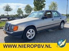 Mercedes-Benz 300-serie - 300D W124 Automaat Airco Trekhaak Cruisecontrol MARGE