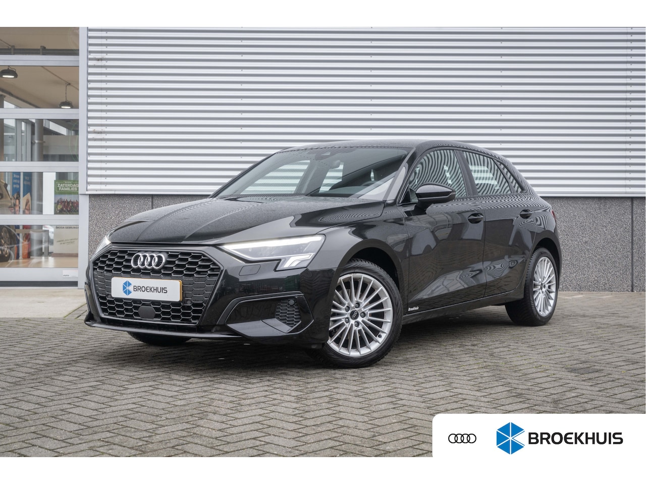 Audi A3 Sportback - 30 TFSI Advanced edition | Achteruitrijcamera | Metaalkleur - AutoWereld.nl