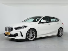 BMW 1-serie - 118i Business Edition M-Sport | Led | Climate Control | Parkeersensoren | Navigatie | Appl