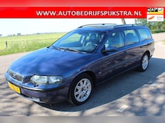 Volvo V70 - 2.4 Comfort Line // AUT / 7-PERSOONS //