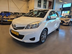 Toyota Yaris - 1.0 VVT-i Now