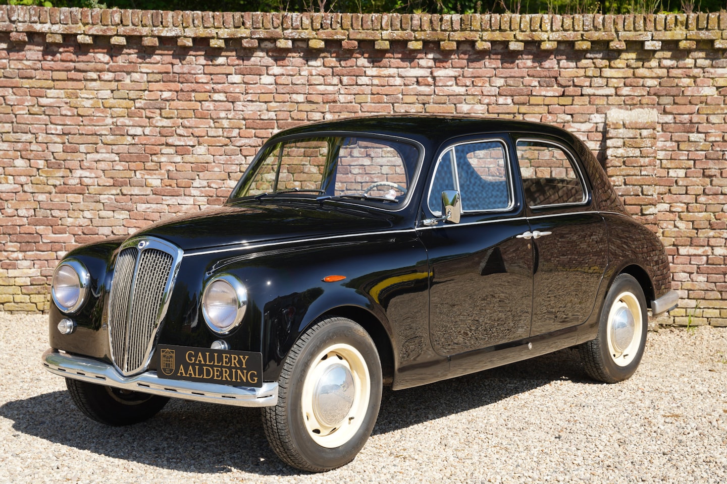 Lancia Appia - Series 1 "MILLE MIGLIA ELIGIBLE" First production run with aluminum rear fenders and bumpe - AutoWereld.nl