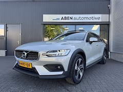 Volvo V60 Cross Country - D4 190PK AWD Intro Edition (B&W|HUD|PANO|360|TREKHAAK)