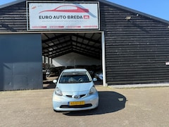Toyota Aygo - 1.0-12V +