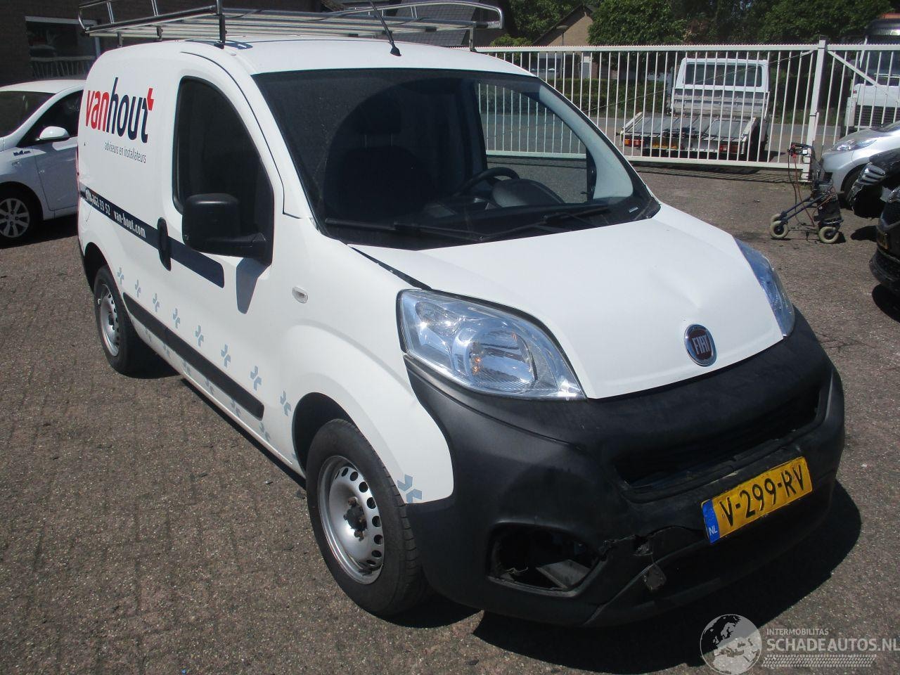 Fiat Fiorino - 1.4 Easy Pro 1E Eig NAP Airco - AutoWereld.nl