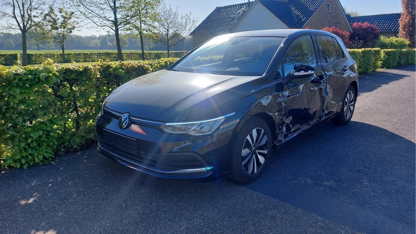 Volkswagen Golf - 1.5 eHybrid Move 27049 KM CLIMA/NAVI/PANO/DSG BJ 2023 - AutoWereld.nl