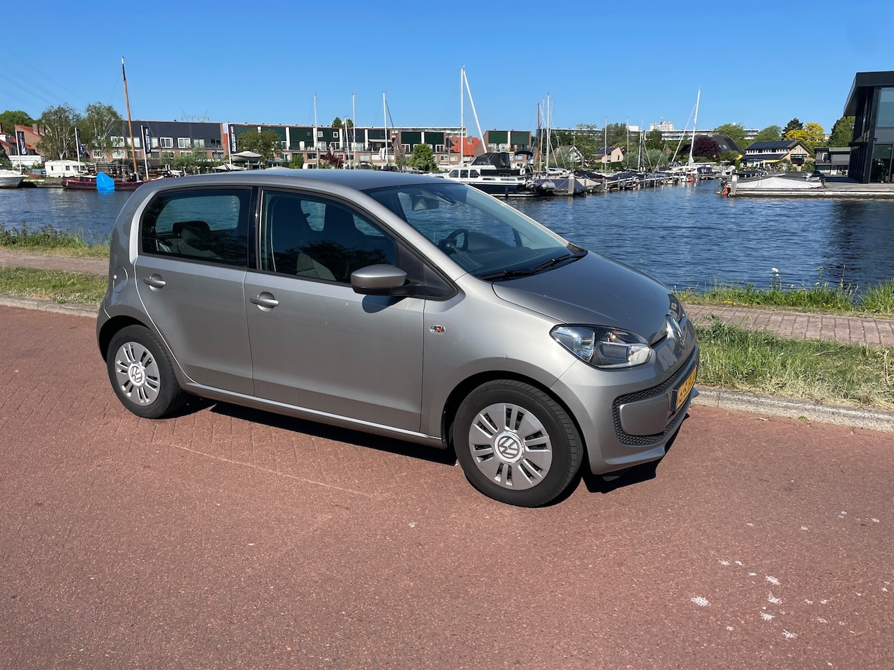 Volkswagen Up! - 1.0 move up! BlueMotion 1.0 move up! BlueMotion - AutoWereld.nl