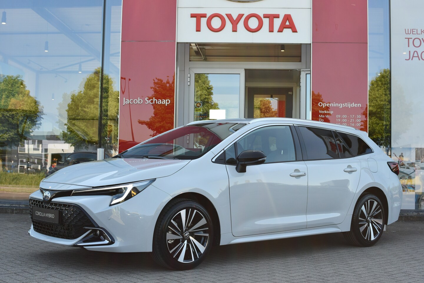 Toyota Corolla Touring Sports - Hybrid 180 Dynamic Automaat 178pk | Nieuw | Direct uit voorraad leverbaar! | MJ25 | - AutoWereld.nl