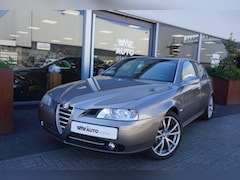 Alfa Romeo 166 - 3.0 V6 Distinctive