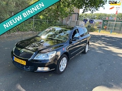 Skoda Octavia Combi - 1.2 TSI Ambition Business Line NETTE AUTO RIJDT EN SCHAKELT GOED