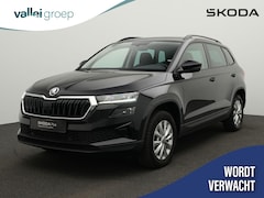 Skoda Karoq - 1.0 TSI 110 pk Ambition | Achteruitrijcamera | Navigatie | Parkeersensoren voor/achter | A