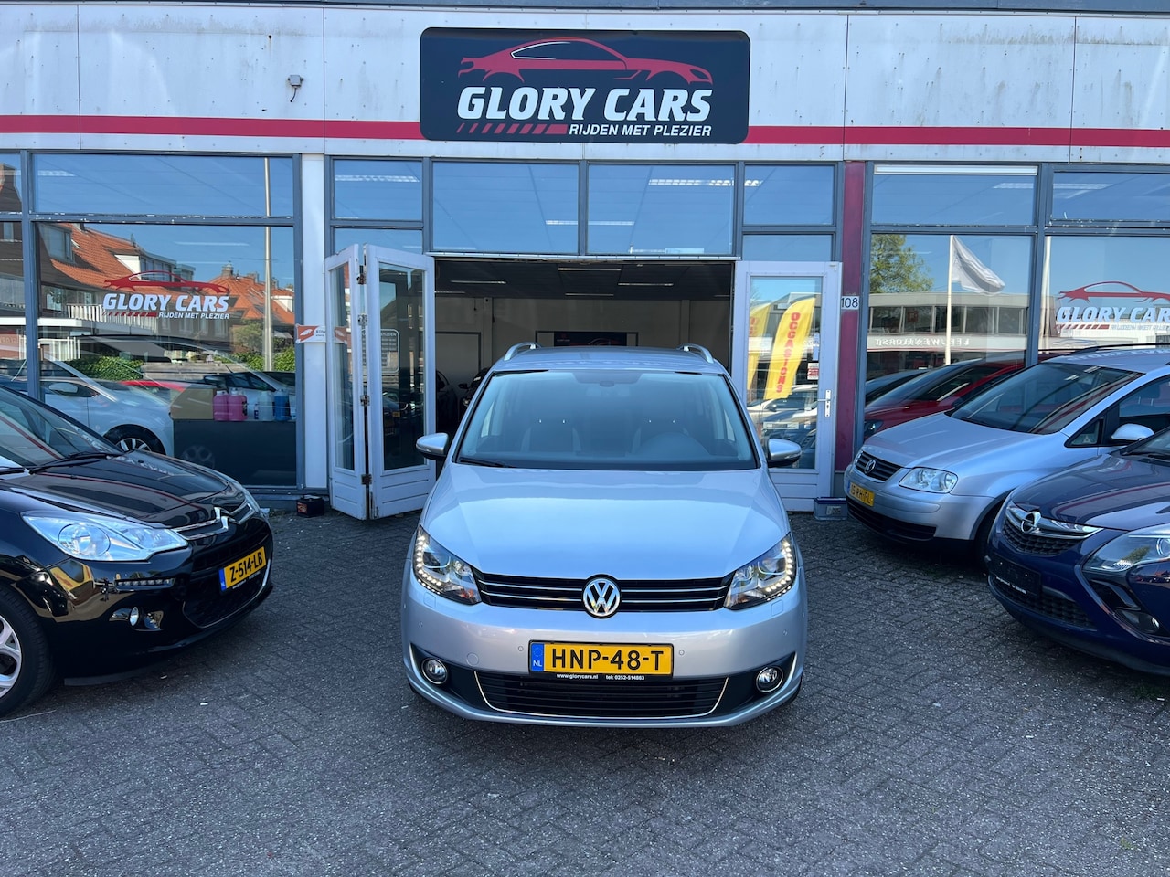 Volkswagen Touran - 1.2 TSI Trendline BlueMotion achteruit Camera,Led,7 PERSOON,PDC - AutoWereld.nl