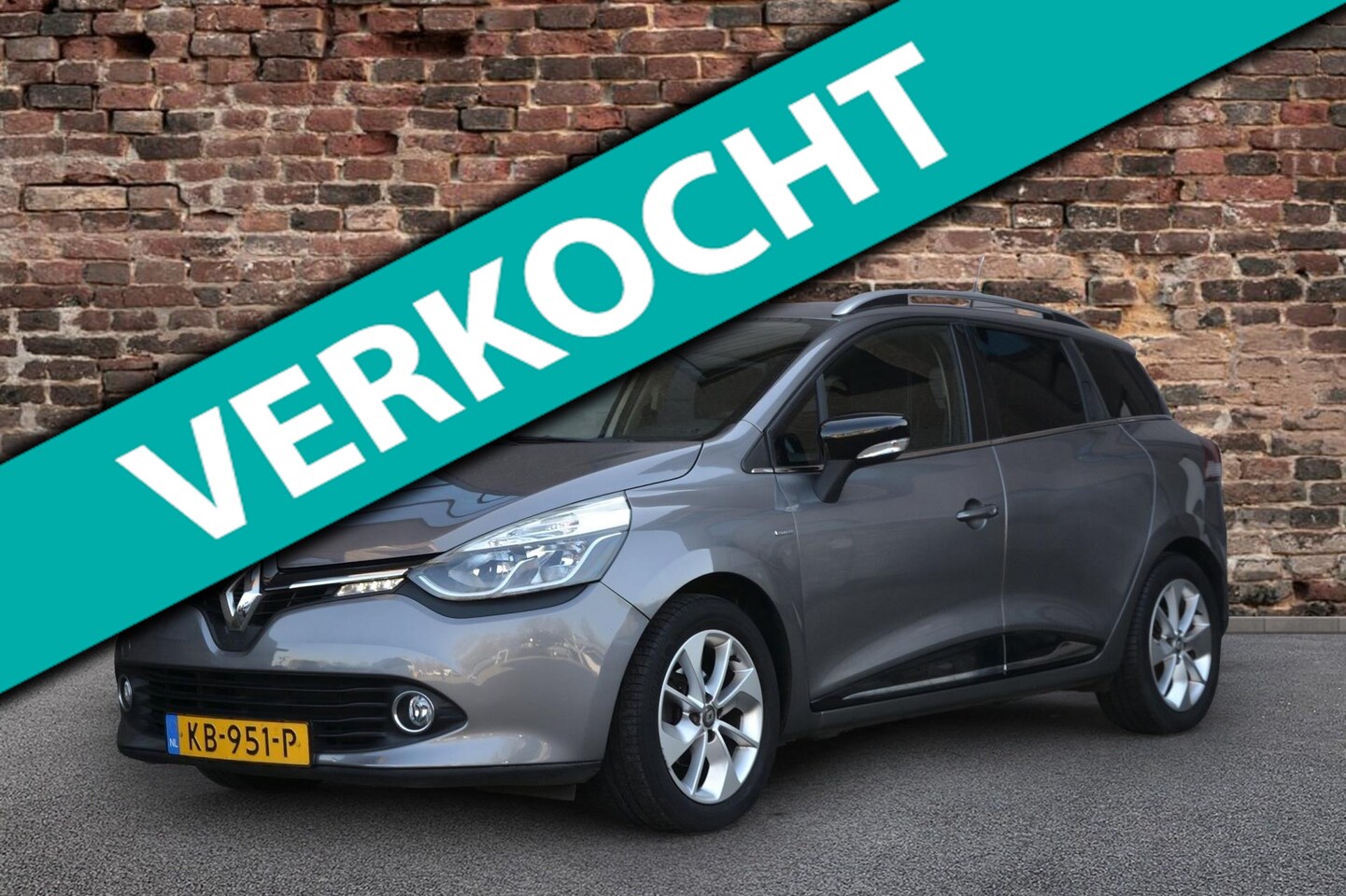 Renault Clio Estate - 0.9 TCe Limited | Cruise | Navi | Trekhaak - AutoWereld.nl