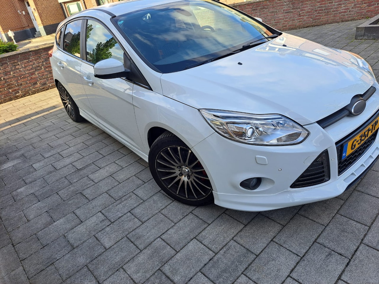 Ford Focus - 1.0 EcoBoost Titanium st line - AutoWereld.nl