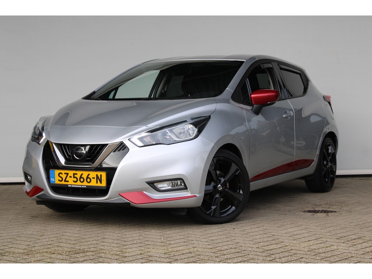 Nissan Micra - 0.9 IG-T N-Connecta N-Line! | Navigatie | 17" Lichtmetaal | Camera | Trekhaa | All-Season - AutoWereld.nl