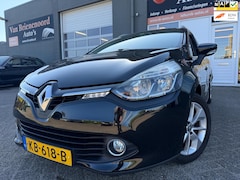 Renault Clio Estate - 0.9 TCe Limited met parkeersensoren en trekhaak en navigatie en bluethooth telefoon / medi