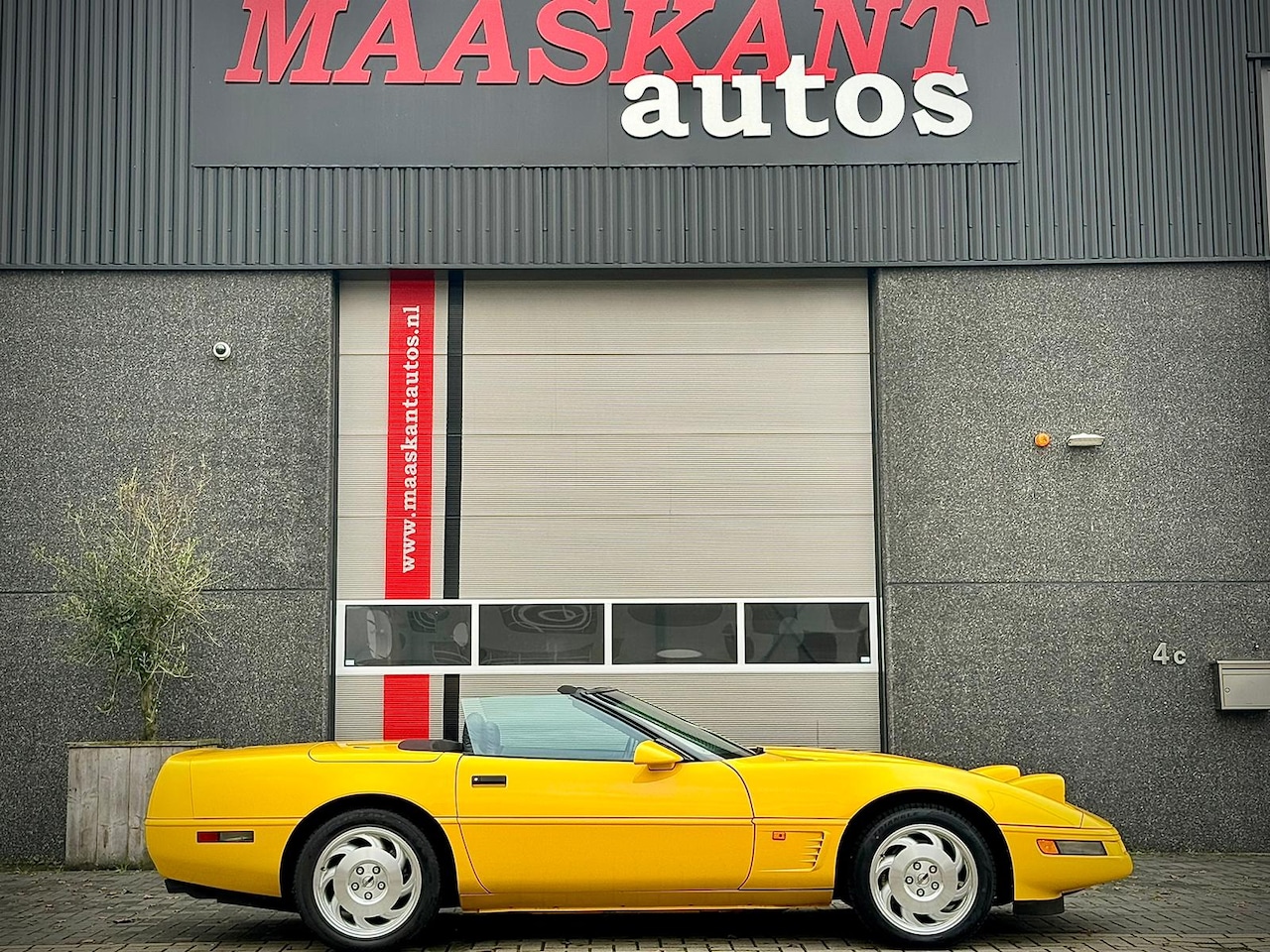 Chevrolet Corvette Convertible - C4 / Aut / Selective ride control / Extensive history / Very nice / ONLY 97539 km! - AutoWereld.nl