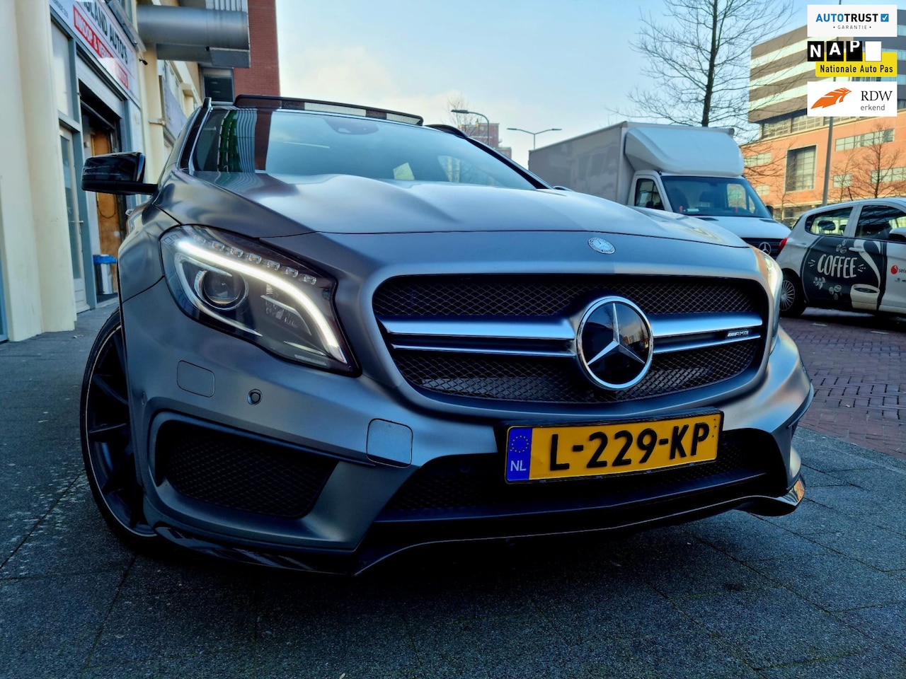Mercedes-Benz GLA-Klasse - 45 AMG 4Matic PanoDak OnderH - AutoWereld.nl