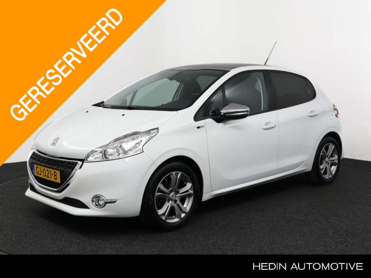 Peugeot 208 - 1.2 Style Pack Plus | Panoramadak | Lichtmetalen velgen | Trekhaak | Parkeersensoren A | N - AutoWereld.nl