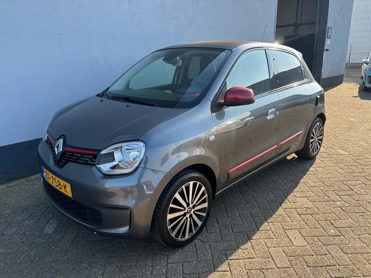 Renault Twingo - 0.9 TCe Intens -Elec. Vouwdak - AutoWereld.nl