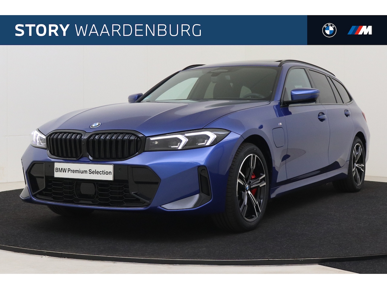 BMW 3-serie Touring - 330e High Executive M Sport Automaat / Panoramadak / Trekhaak / Sportstoelen / M Adaptief - AutoWereld.nl