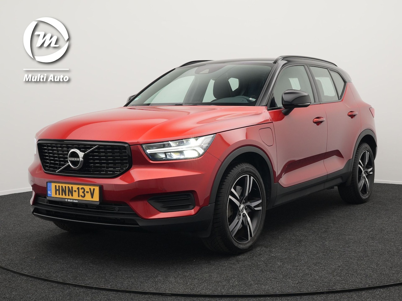 Volvo XC40 - T4 Recharge R-Design Plug in Hybrid | PHEV | Camera | Carplay | LED | Alcantara Sportstoel - AutoWereld.nl