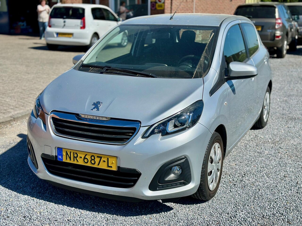 Peugeot 108 - 1.0 12V E-VTI 68PK 5DR Active - AutoWereld.nl
