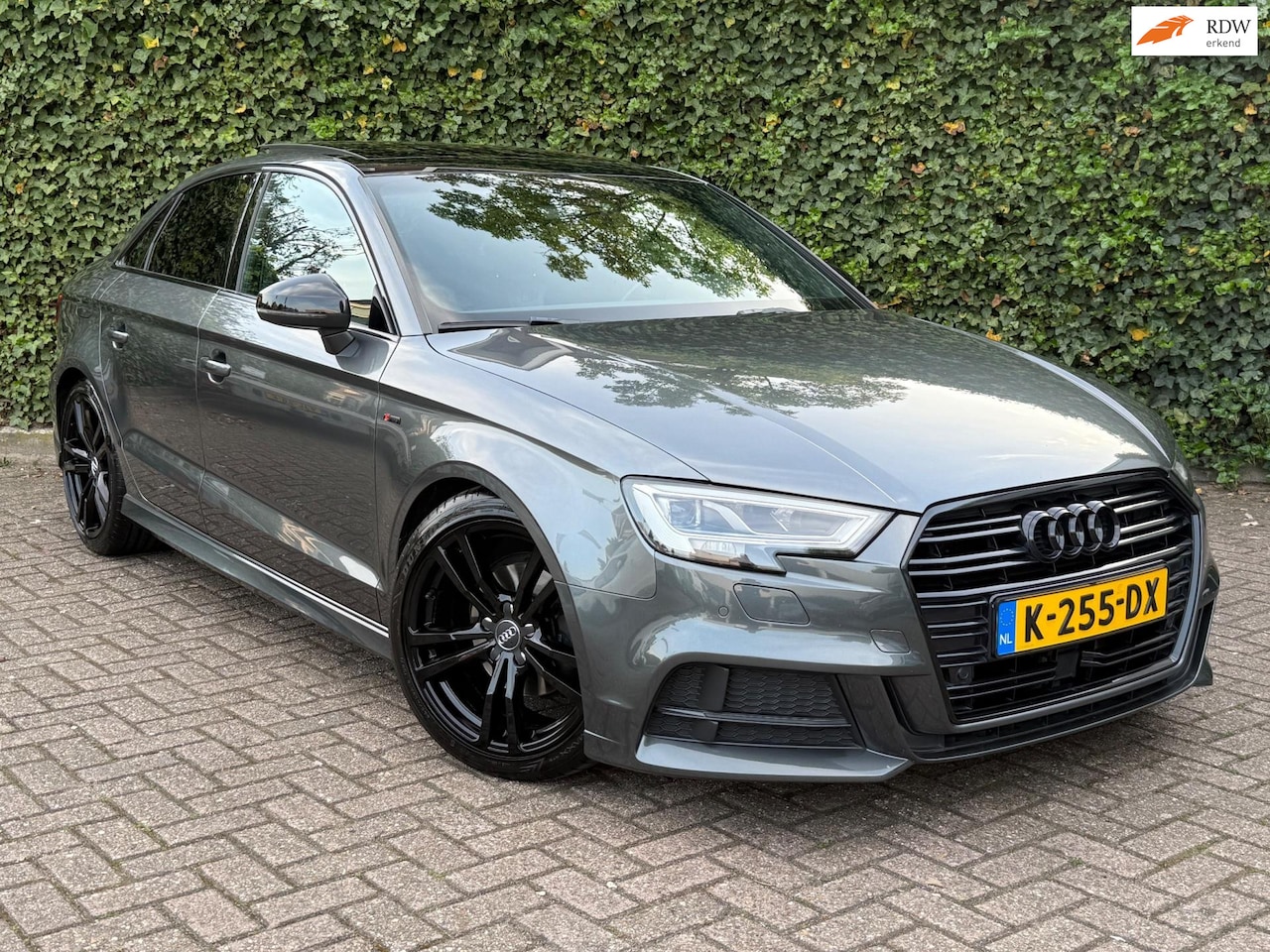Audi A3 Limousine - 2.0 TDI S-Line | Pano | ACC | Navi | DAB - AutoWereld.nl