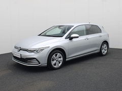 Volkswagen Golf - 1.5eTSI/130PK Life DSG · Camera + Parkeersensoren · Lane assist · Stoel- & stuurverwarming