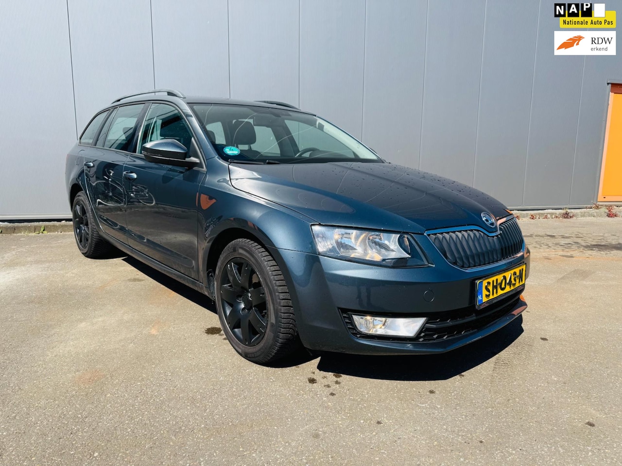 Skoda Octavia Combi - 1.6 TDI Greentech Style 1.6 TDI Greentech Style - AutoWereld.nl