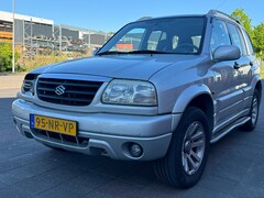 Suzuki Grand Vitara - 2.5 V6