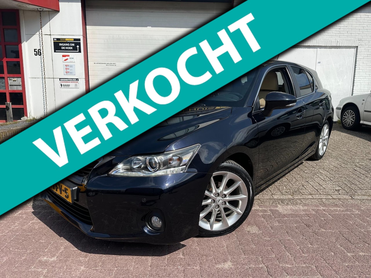 Lexus CT 200h - Hybrid |NIEUW APK|DEALER OH|CRUISE CONTROLE|PURE LUXE| - AutoWereld.nl